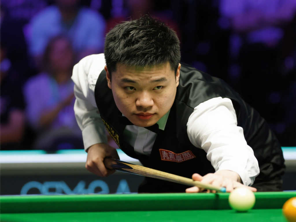 再创历史！赵心童继丁俊晖后成为第二位闯入世锦赛决赛的中国选手